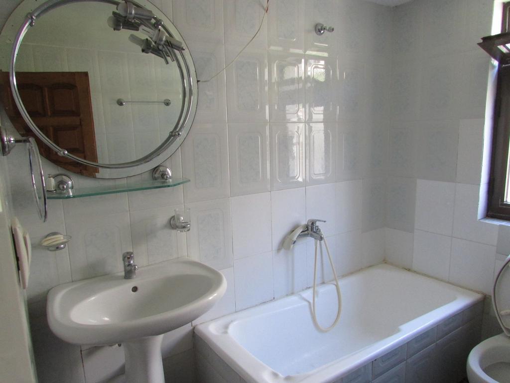 Apartamente Plazhi Sarandë Exteriör bild